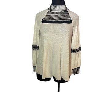 Free People top. Black and white. GUC. Size S